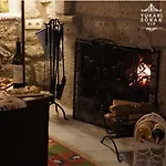 Yukari Sokak Vip Butik * אלאקאטי