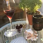 Yukari Sokak Vip Butik מלון *