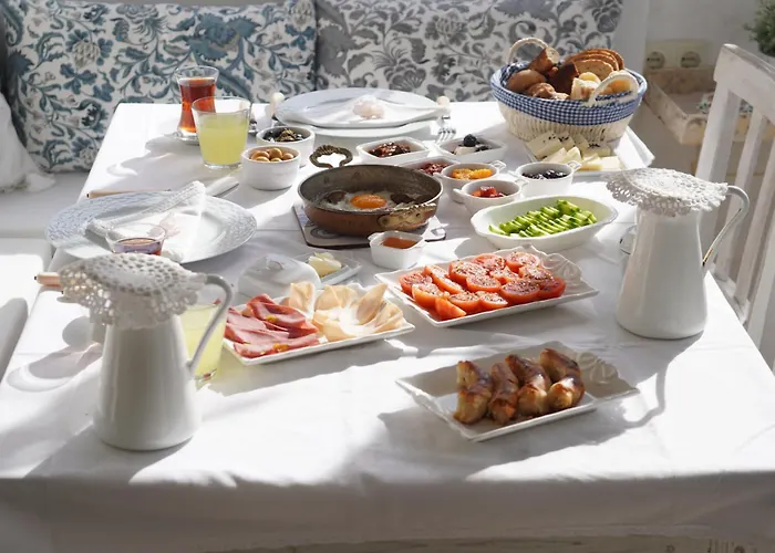 Yukari Sokak Vıp Butık Alaçatı